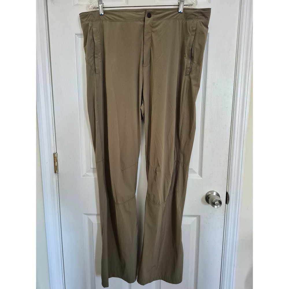 Paskho Mens XL Technical Travel Pants Khaki Tan Stretch Articulated Knee Hiking